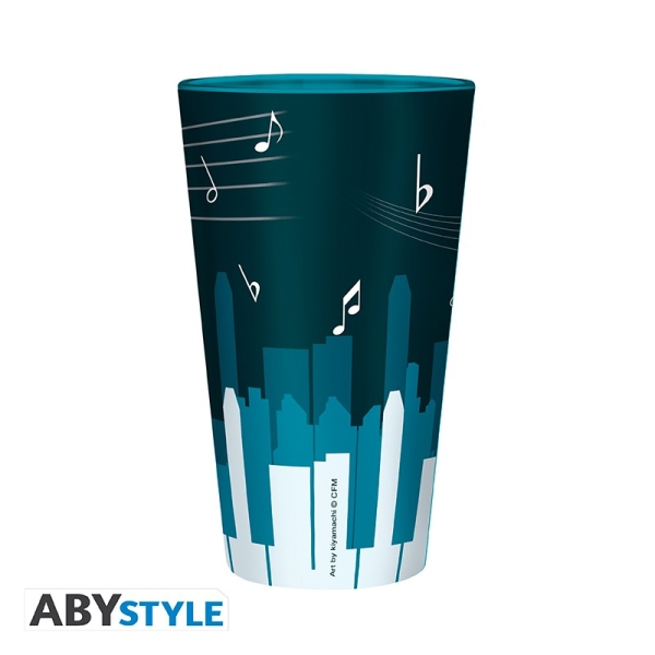 Genießen Sie die Klänge der Stadt und ein erfrischendes Getränk mit der talentierten Hatsune Miku, die Gegenstand dieses Klavier-inspirierten Glases von ABYstyle ist!